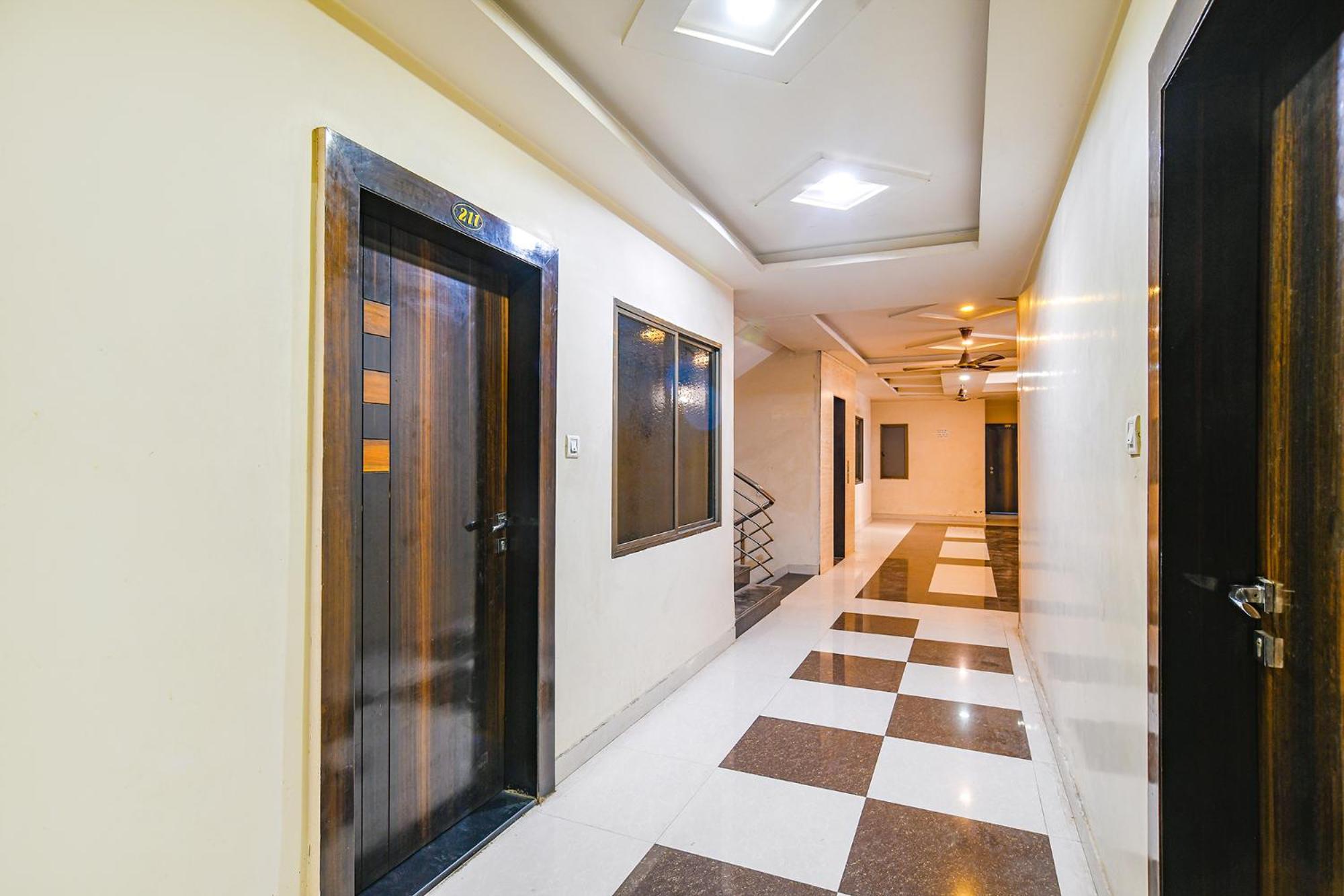 Fabhotel Shivam Palace- Near Mahakal Mandir Ujjain Esterno foto
