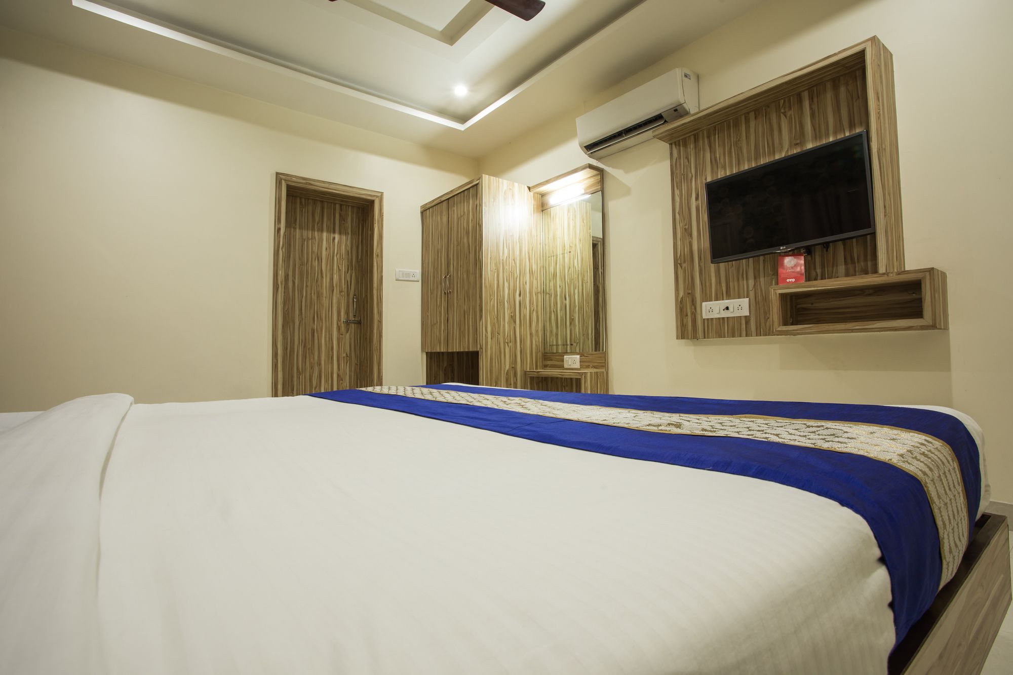 Fabhotel Shivam Palace- Near Mahakal Mandir Ujjain Esterno foto